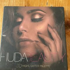 Huda beauty palette