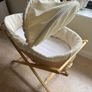 Moses basket & stand Image 4
