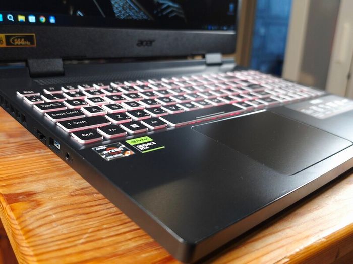 Acer Nitro 5 Gaming Laptop Ryzen 7 6800H RTX 3070 Ti