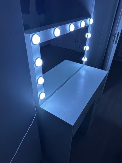 Make up table and mirror small