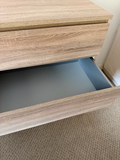 Chest of drawers