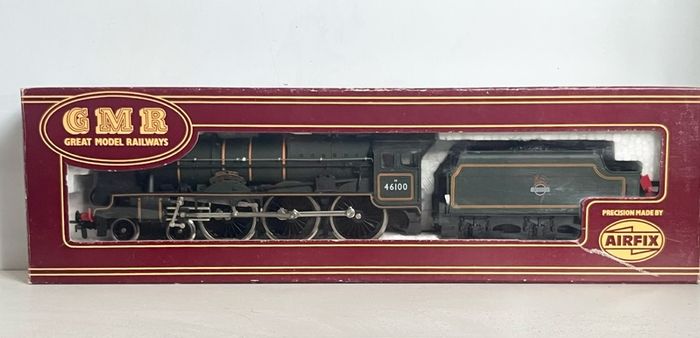 Model Railways Steam Engine and Tender BOXED