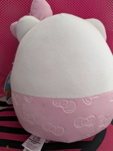 Hello Kitty Squishmallow
