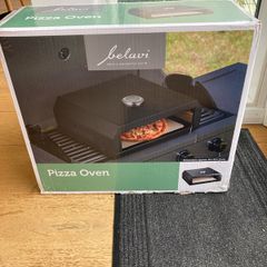 Pizza oven