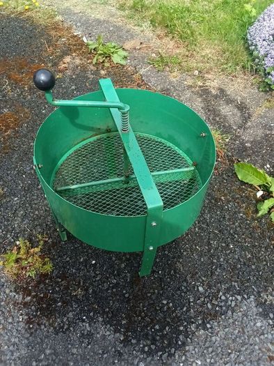 Rotary Compost / Soil Sieve
