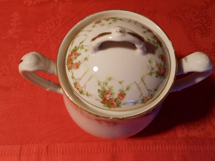 Limoges, France Vintage 26 Piece Gold Leaf Coffee Set.