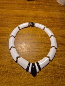 Vintage Black and White chunky beaded collar V necklace