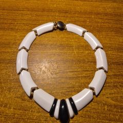 Vintage Black and White chunky beaded collar V necklace