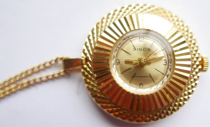 Vintage gold-plated Simca Antimagnetic Pendant Mechanical Watch W/necklace.(works well)