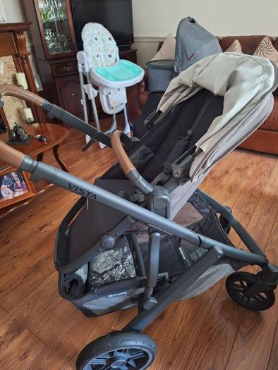 Uppababy Vista V2 Travel System Greyson