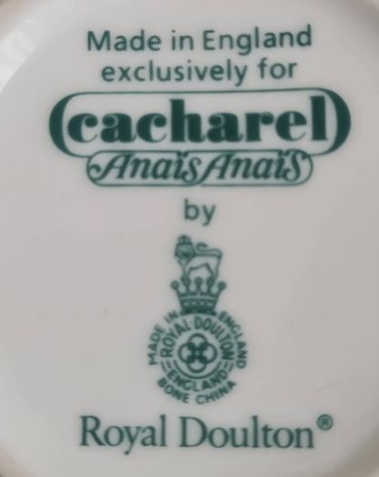 Cacharel Anais Anais Royal Doulton Toothbrush holder or vase