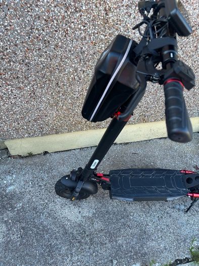 iScooter iX3 800W Electric Scooter