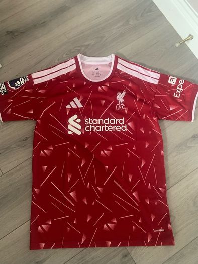 Alexander Isak Liverpool home jersey 26/27