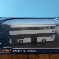 1:76 scale Wrightbus street deck plain white double door version