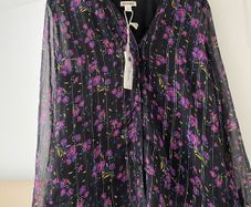Stunning ladies blouse brand new with tags