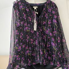 Stunning ladies blouse brand new with tags
