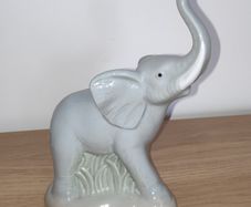 Porcelanas M.Requena Valencia Spain grey Elephant figurine