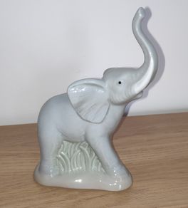Porcelanas M.Requena Valencia Spain grey Elephant figurine