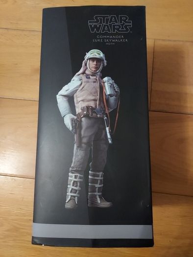 Sideshow Commander Luke Skywalker Hoth 1/6 Figure