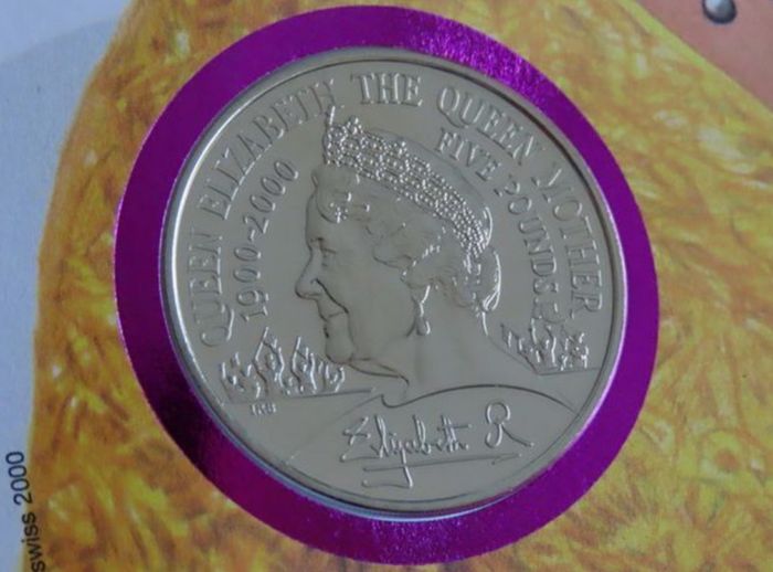 British Five pounds 2000 BUNC first day stamp cover