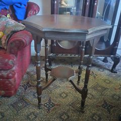Table with Castors