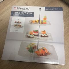 cake stand