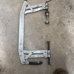 valve spring compressor