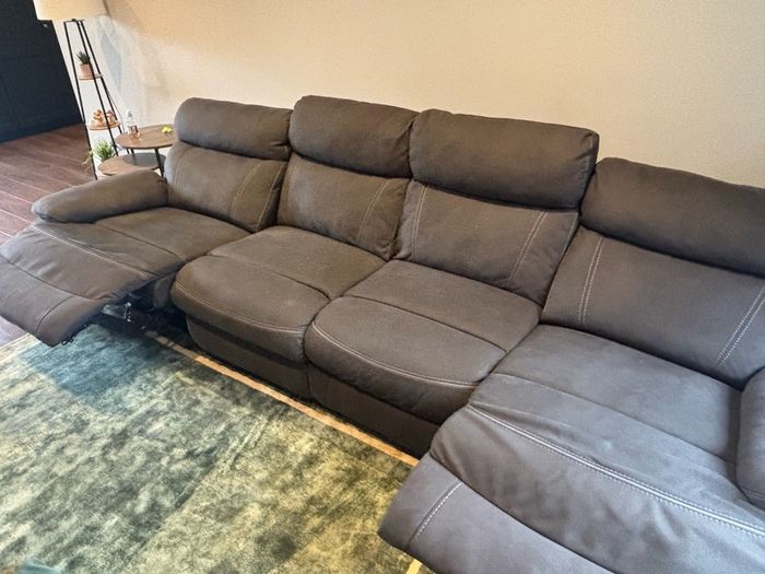 4 seater fabric couch with reclining seats