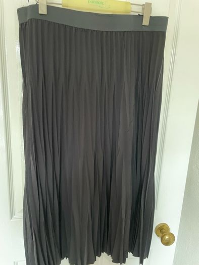 Ladies Black Skirt size 18