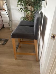 Bar stool