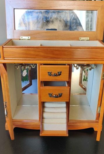 Jewellery storage and Drawer