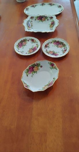 Old Country Roses