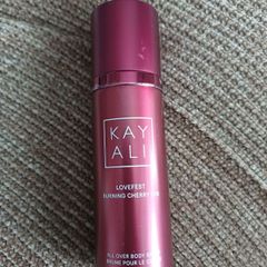 Kayali burning cherry body spray