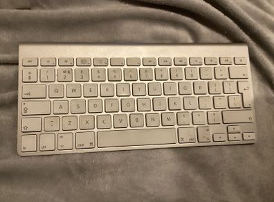 Apple keyboard