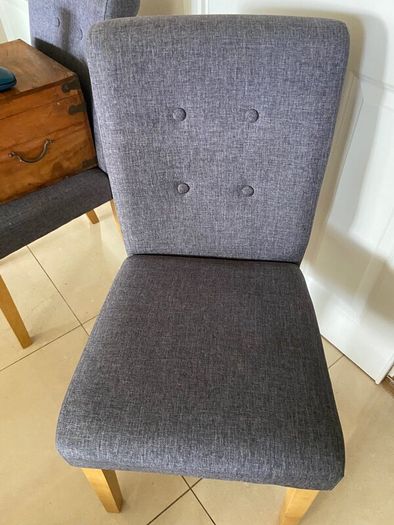 Excellent condition dining chairs x 4