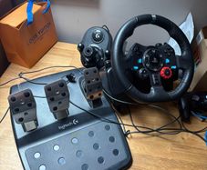 logitech g29 steering wheel with shifter