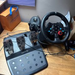 logitech g29 steering wheel with shifter