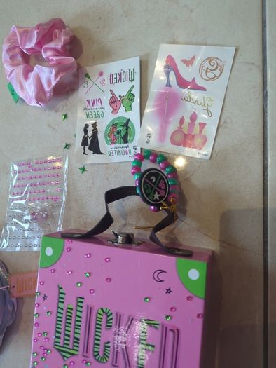 Wicked accesories