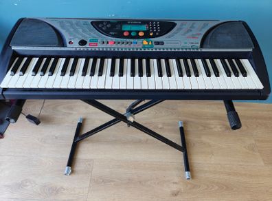 Yamaha keyboard PSR -240