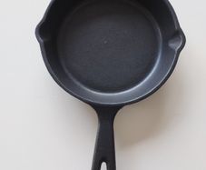 Cast Iron Frying Pan - Brand New