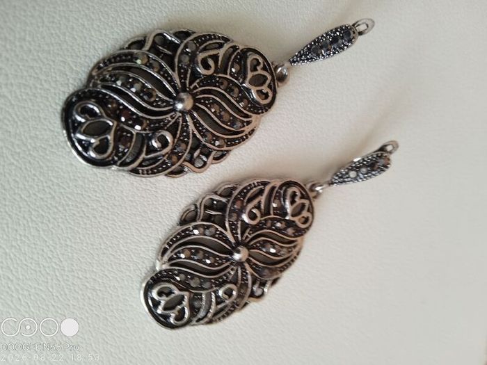 Marcasite Style Filigree Necklace and Earring Set