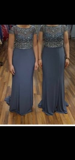 bridesmaid