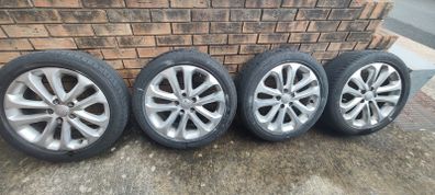 Alloys and tyres Ford Focus
