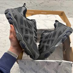 ASICS Gel NYC / Gel Quantum style trainers (black/grey)