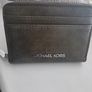 Michael kors bag and matching wallet Image 4