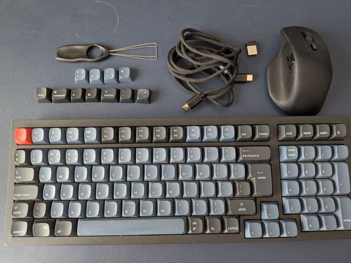 Keychron K4 Pro QMK/VIA Wireless Mechanical Keyboard ISO Layout Collection AND M6 Keycron Mouse