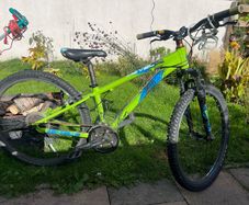 Giant Revel Mountain Bike, 26" Wheels, Lime Green