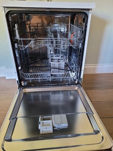 Hotpoint Dishwasher