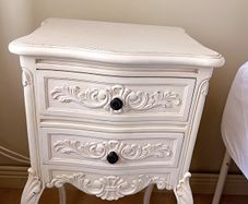 Beautiful Sweatpea&willow bedside table