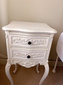 Sweatpea&willow 100% wood side table